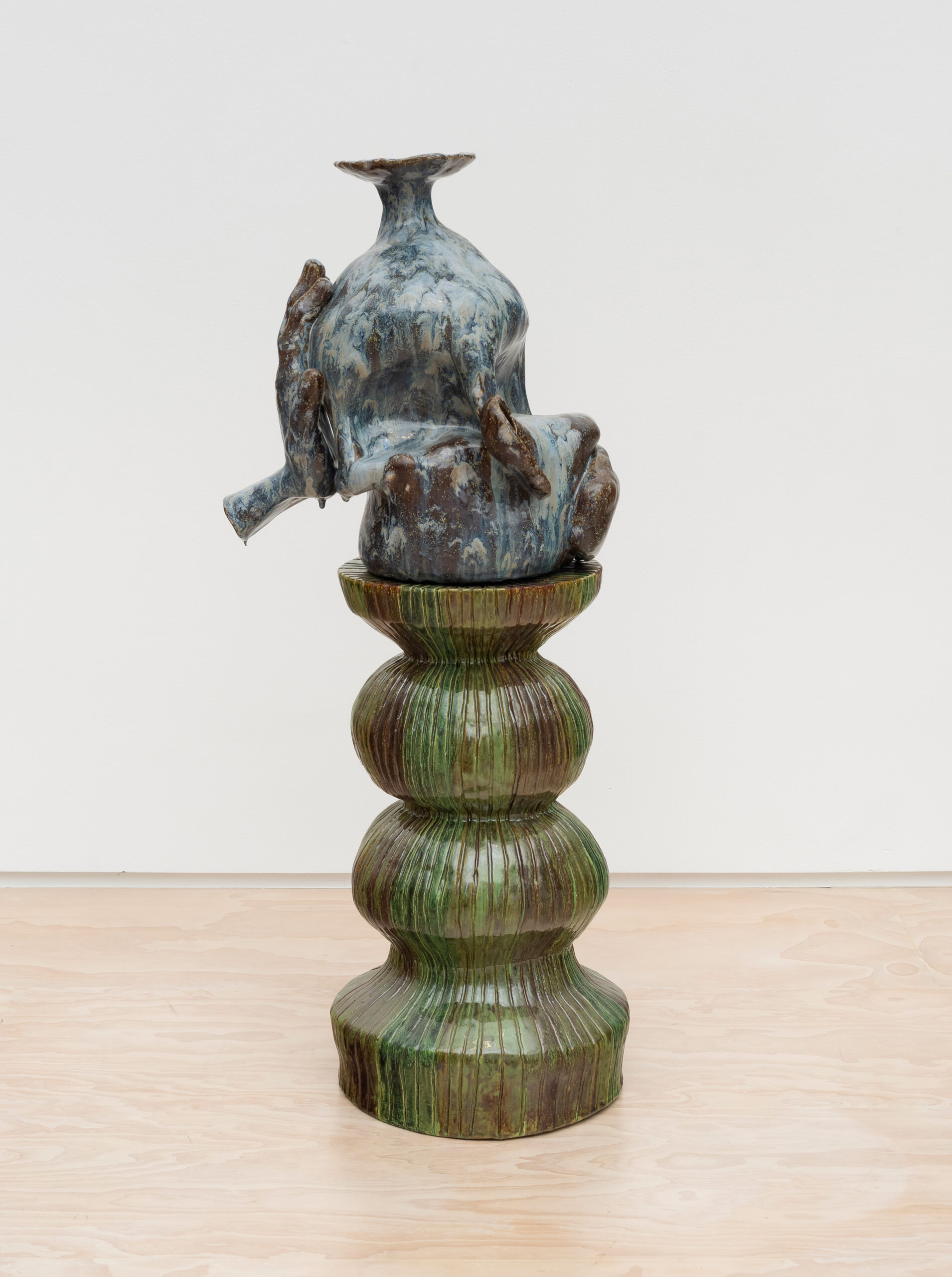 Woody De Othello<br><em>Not to be told</em>, 2024<br>Glazed ceramic<br>45 x 21 x 16 inches / 114.3 x 53.3 x 40.6 cm