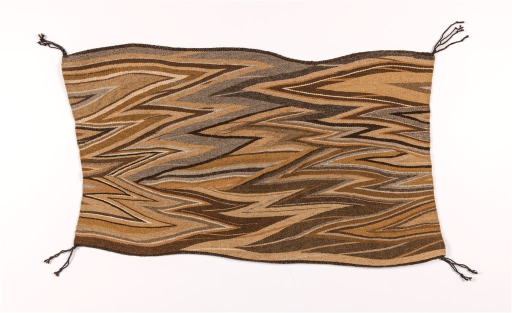 <p>Marilou Schultz<br /><i>Mother Earth, Nahasdzáán</i>, 2021<br /> Natural handspun Churro wool<br /> 26 x 44 inches / 66 x 111.8 cm</p>
