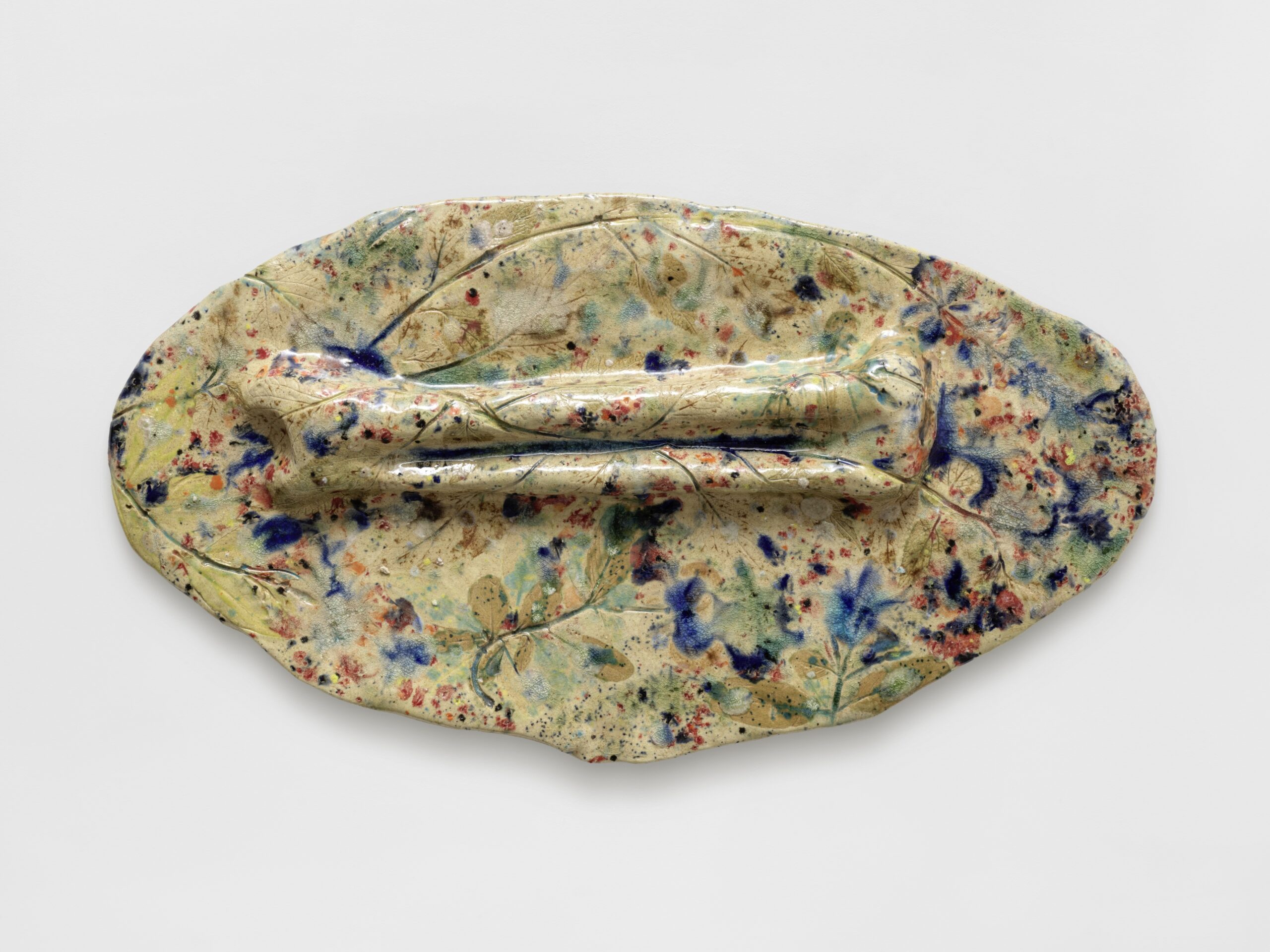 Sam Falls<br><em>Untitled (Carry)</em>, 2021<br>Glazed ceramic<br>10 x 18 1/2 x 2 1/4 inches / 25.4 x 47 x 5.7 cm